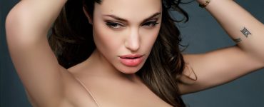 sexy-lips-angelina-jolie-wallpaper