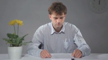 i megaliteri keksi ston kosmo