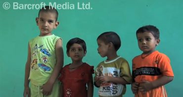 to psilotero paidi syton kosmo